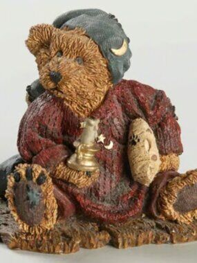 Neville... The Bedtime Bear - 2002 - Bearstone Collection by Boyds Bears BOXED
